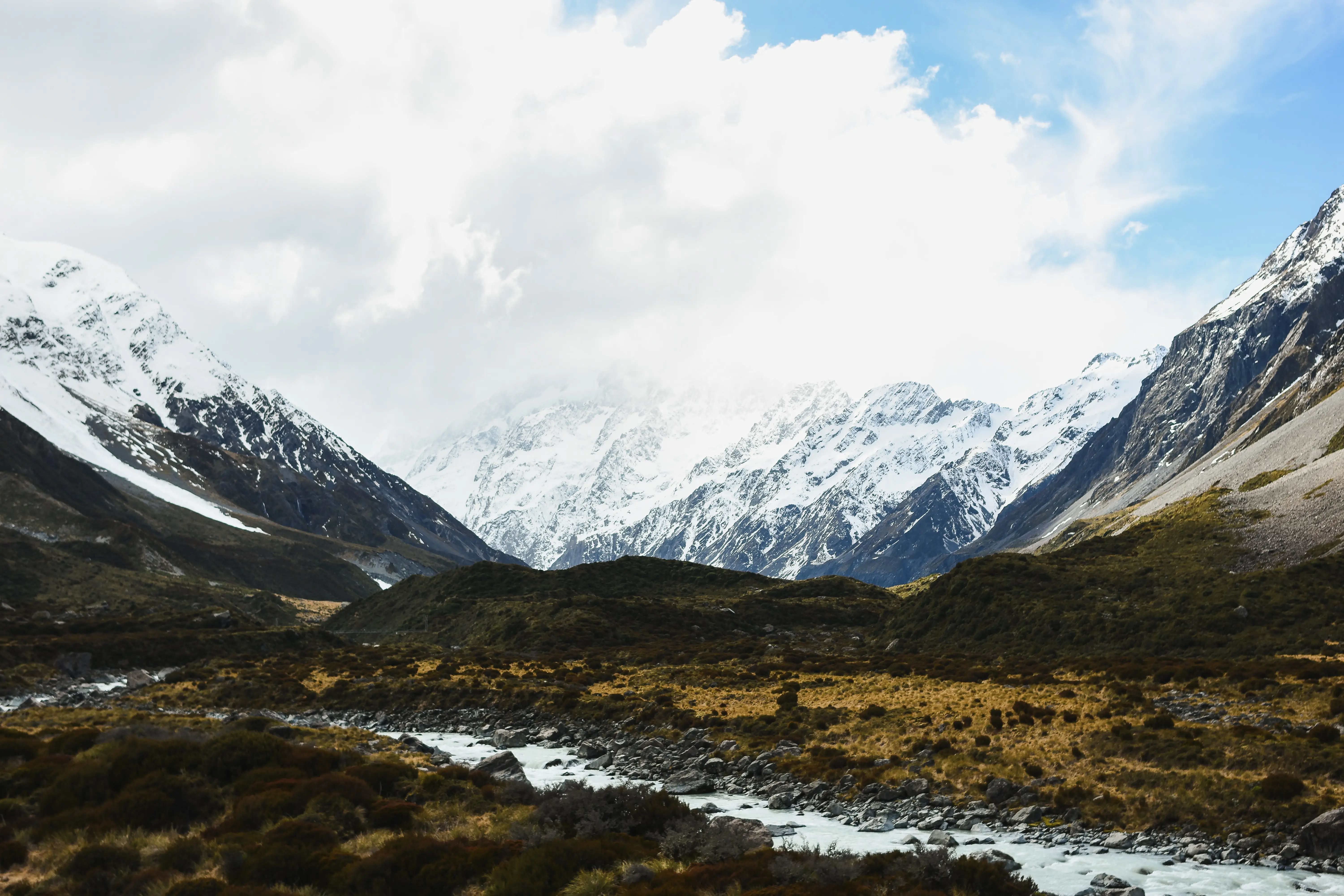 Exploring New Zealand's Wonders featuring the North & South Islands