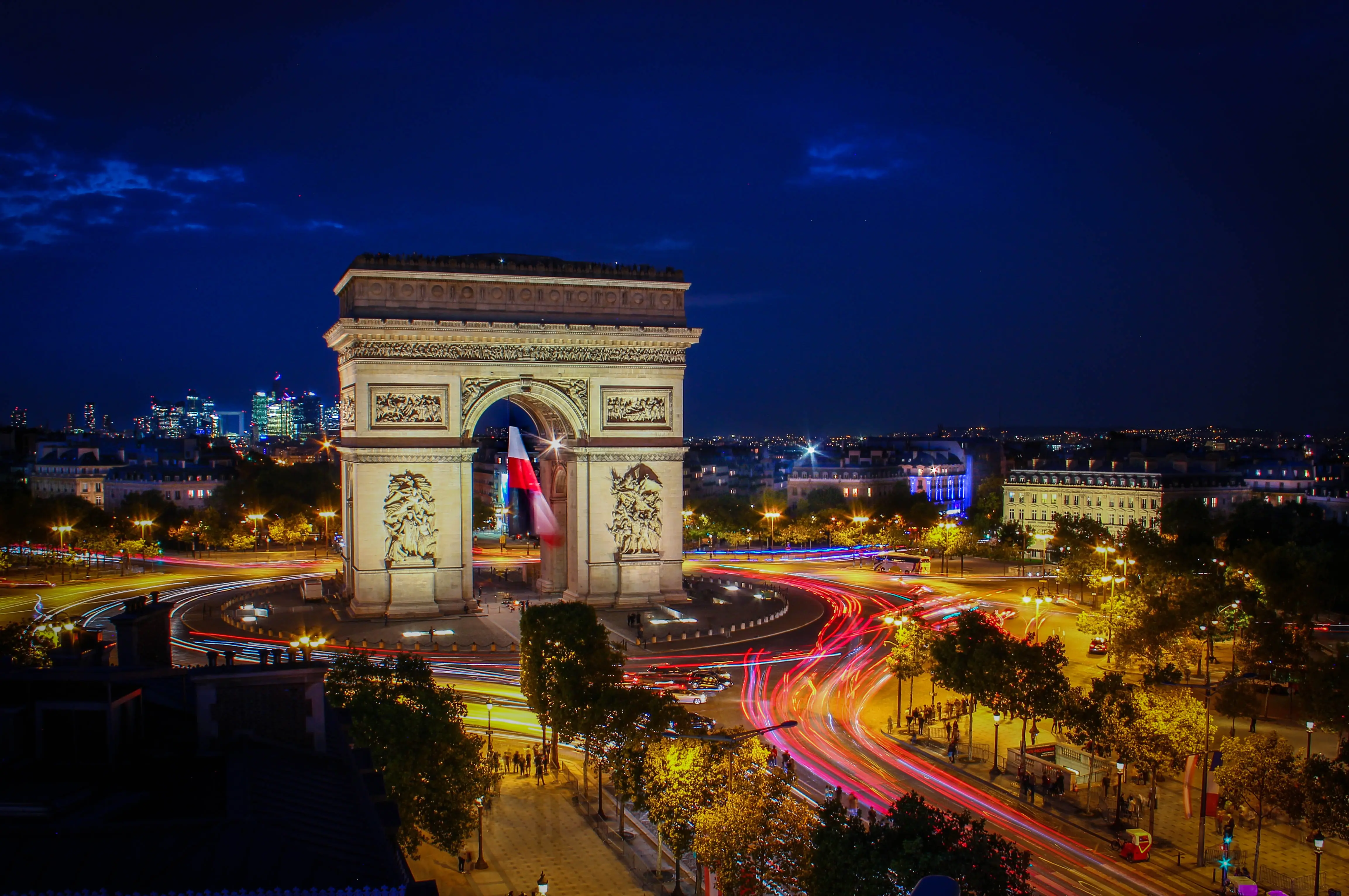 London & Paris featuring New Year’s Eve in Paris