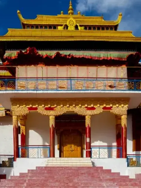 Ladakh Adventure: High Passes, Monasteries & Starry Skies