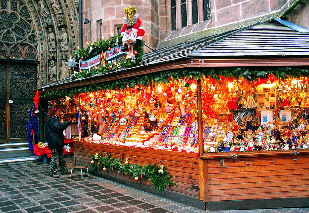 Christmas on the Danube featuring a 6-night Danube River Cruise