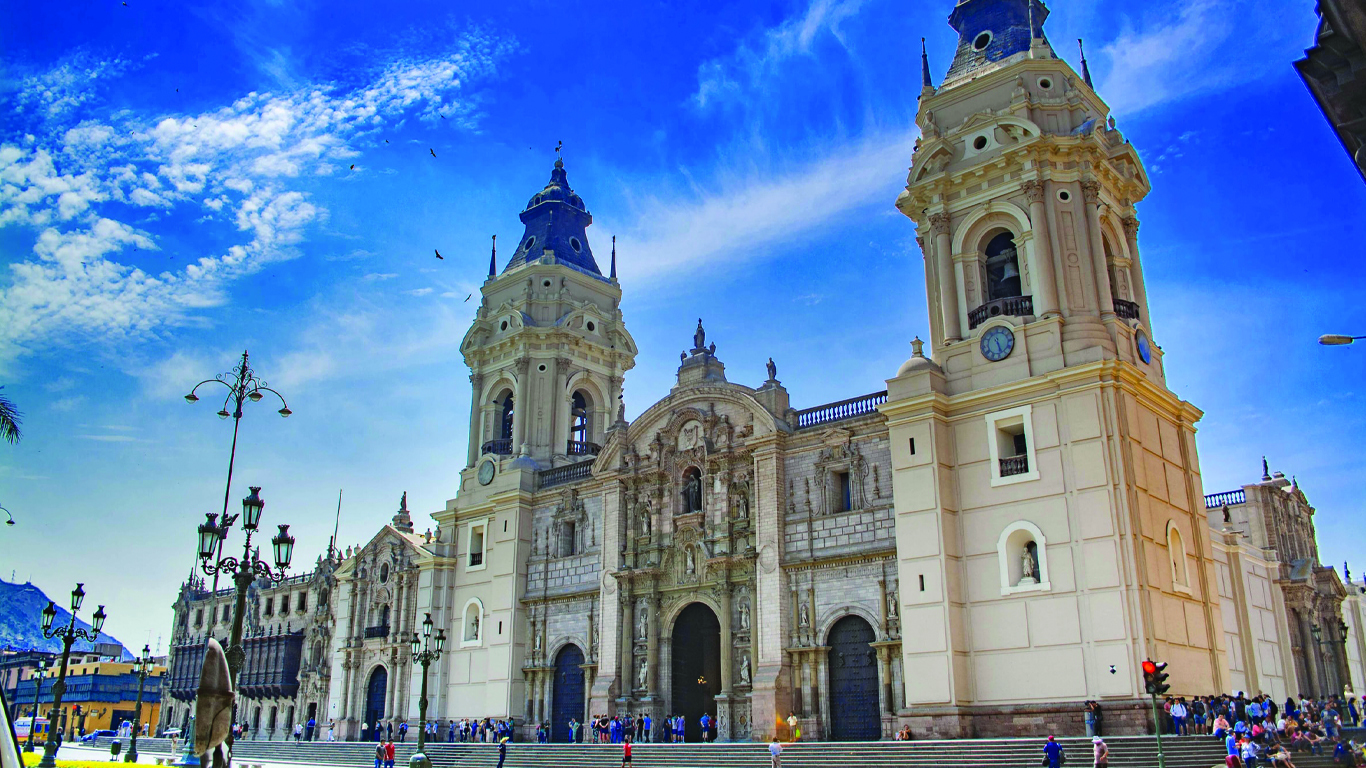 Machu Picchu & Galapagos Wonders featuring a 4-Night Cruise