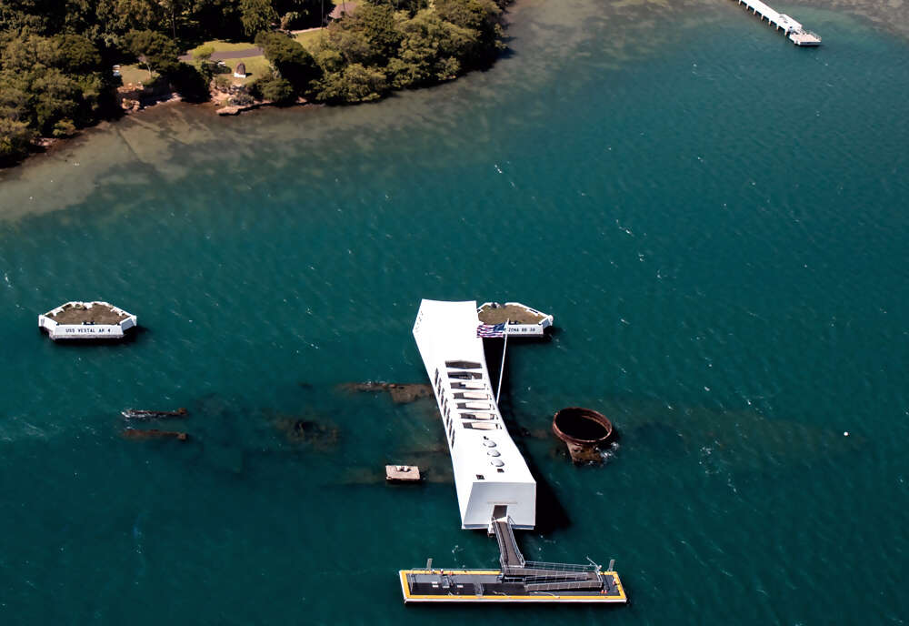 Hawaiian Adventure  Three Islands featuring O'ahu, Big Island and Maui