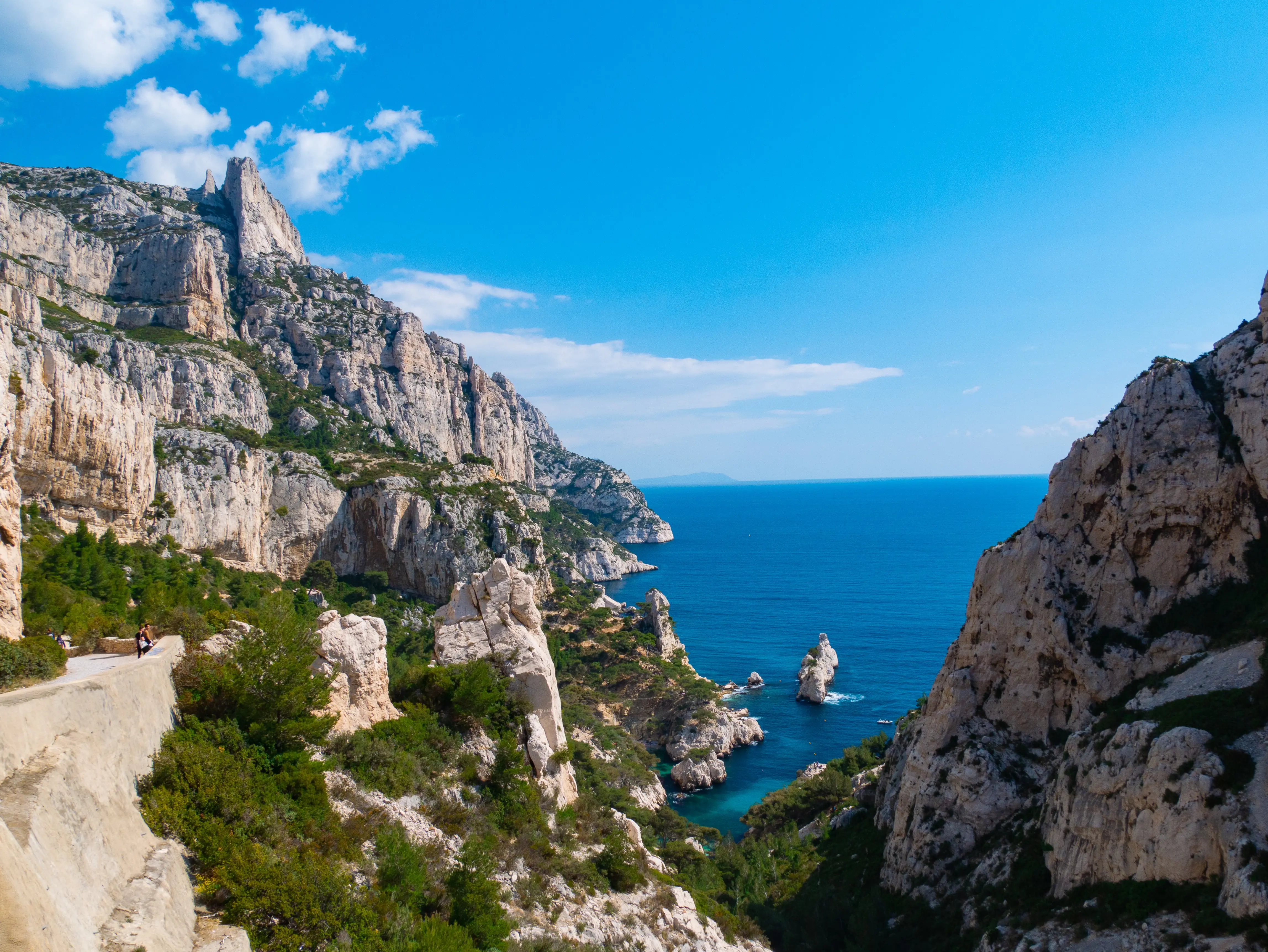 Essence of France Paris, Provence & the French Riviera