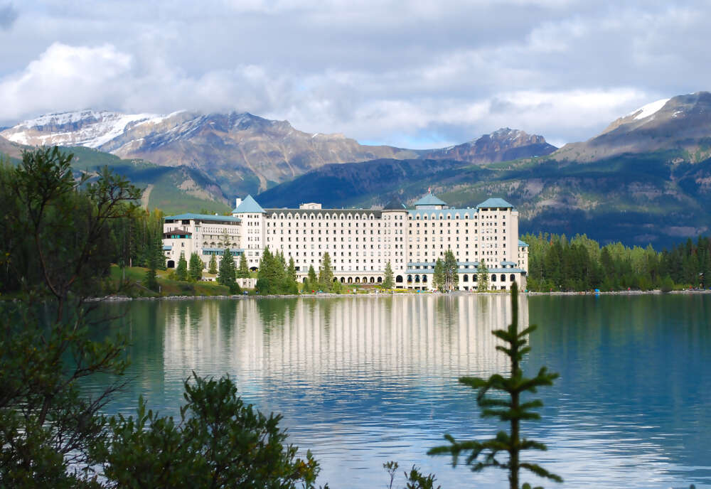 Canadian Rockies featuring Rocky Mountaineer Westbound