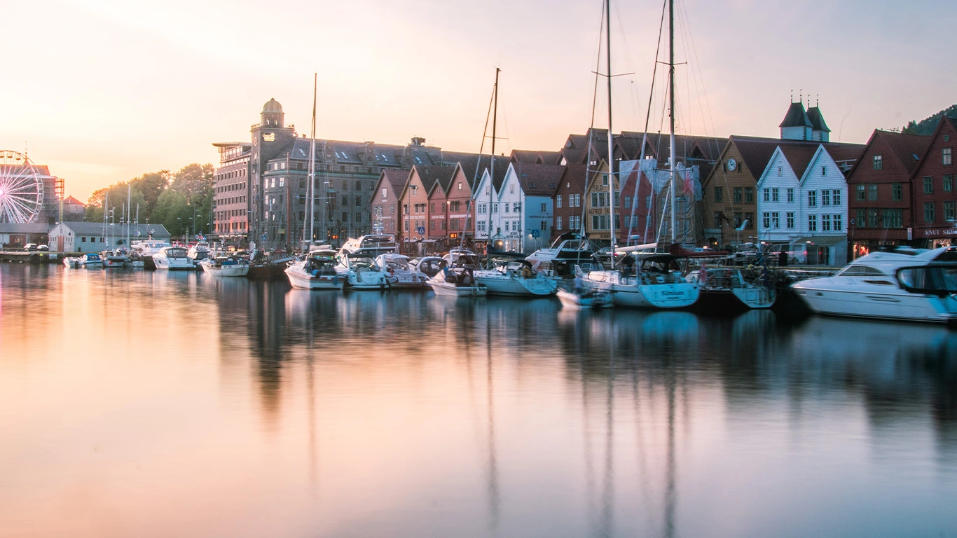 Nordic Discovery Sweden, Finnish Lapland & 5-Night Cruise of Norway's Coast