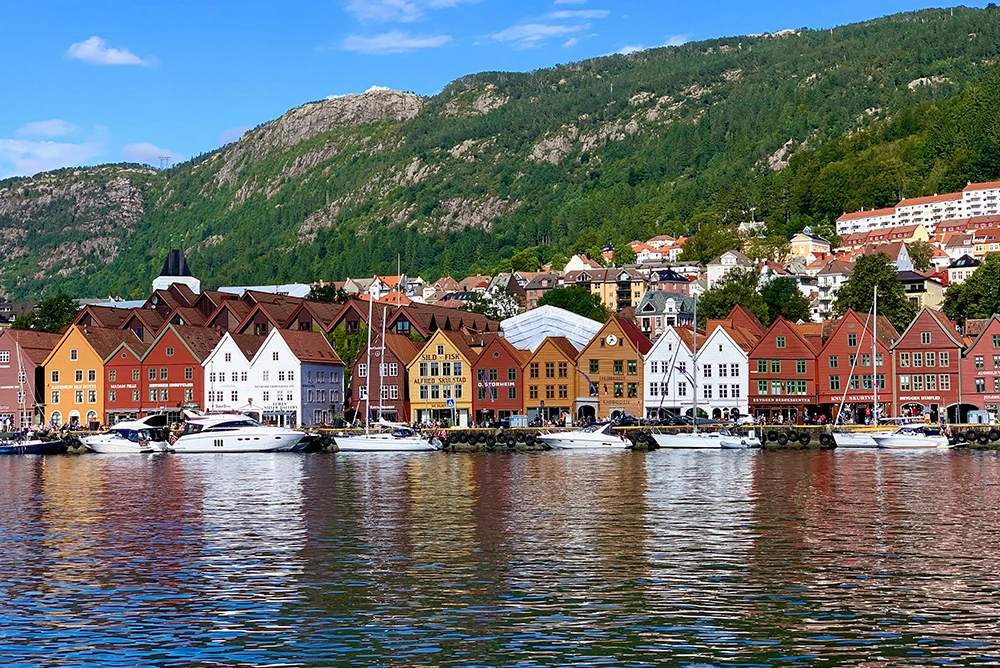 Nordic Discovery Sweden, Finnish Lapland & 5-Night Cruise of Norway's Coast
