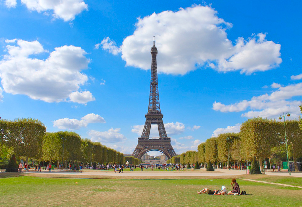 A Journey through the Netherlands, Belgium & France: Canals, Champagne & Culture featuring the Keukenhof Tulip Gardens