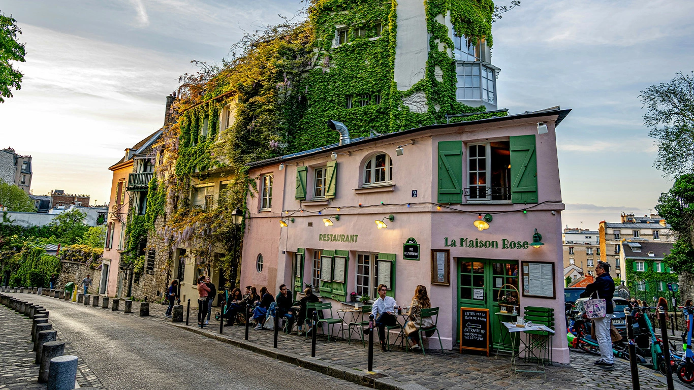 Journey through the Netherlands, Belgium & France: Canals, Champagne & Culture featuring Christmas Markets