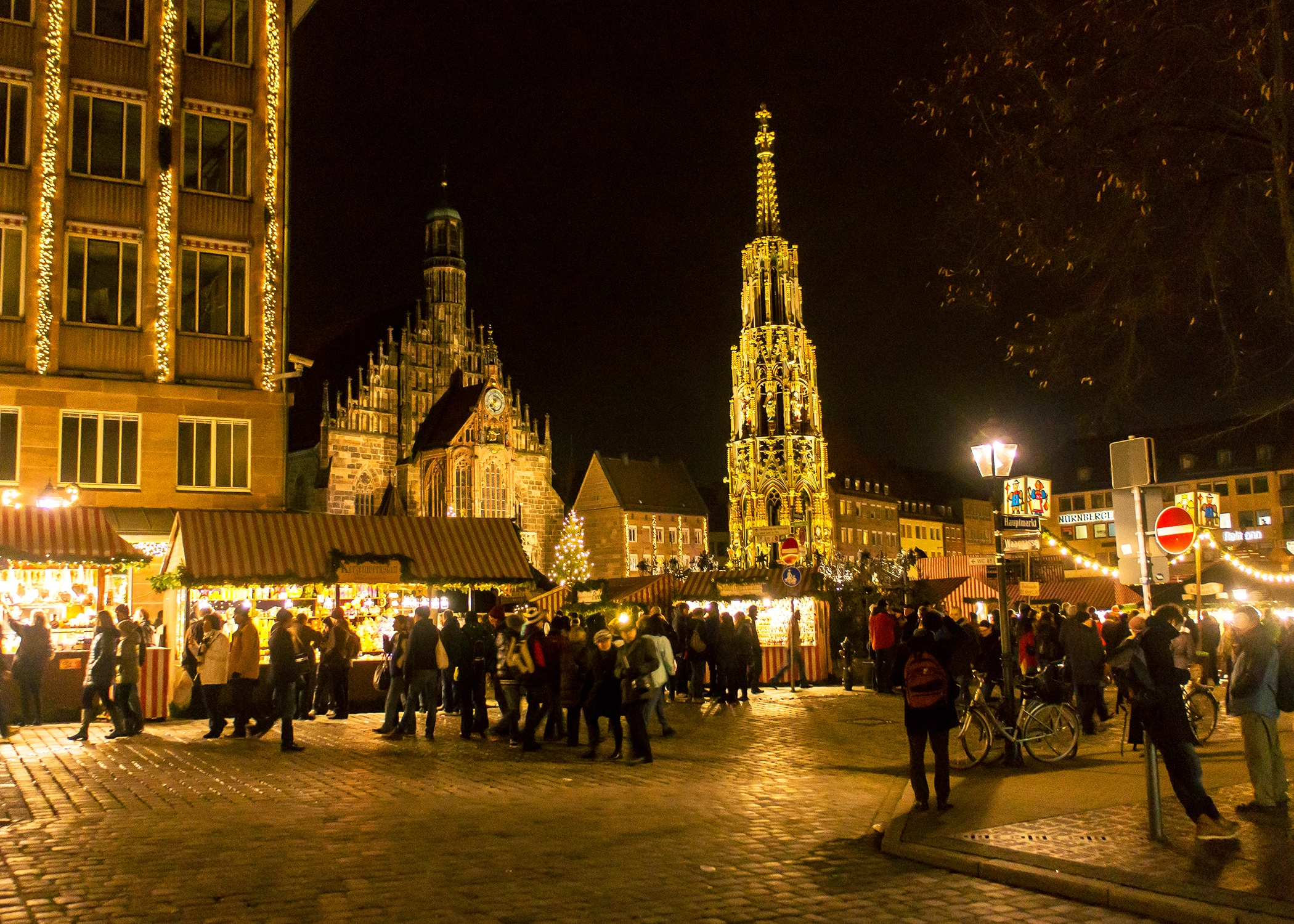 Christmas on the Danube featuring a 6-Night Danube River Cruise