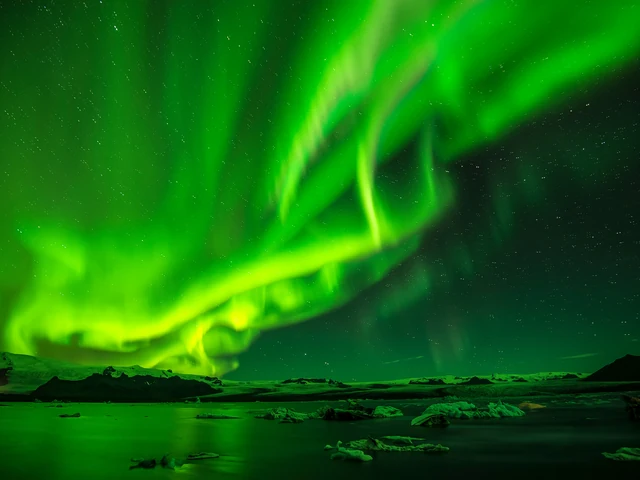 Iconic Iceland Chasing the Northern Lights