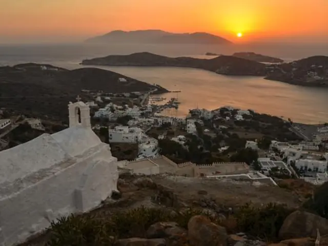 Sailing Greece - Santorini to Mykonos