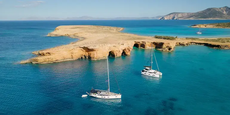 Sailing Greece - Santorini to Mykonos