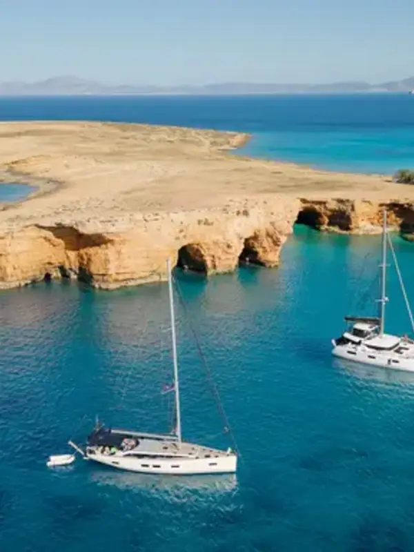 Sailing Greece - Santorini to Mykonos