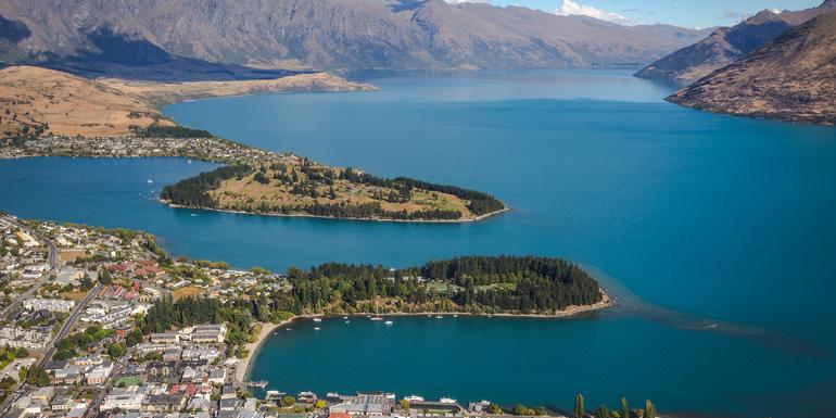 New Zealand: Wild Coasts & Alpine Climbs
