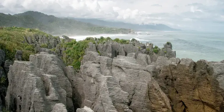 New Zealand: South Island Encompassed