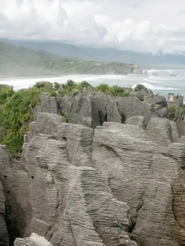New Zealand: South Island Encompassed