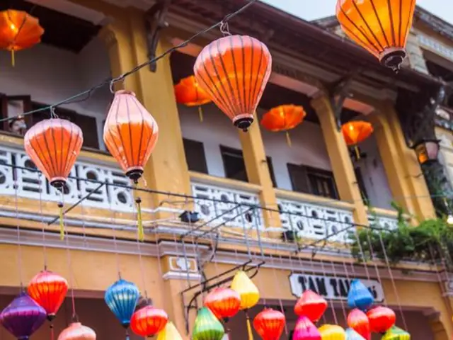 Cambodia to Vietnam: Night Markets & Noodle-Making