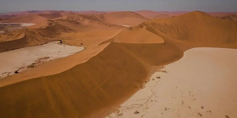 Southern Africa Southbound: Dunes, Deltas & Falls
