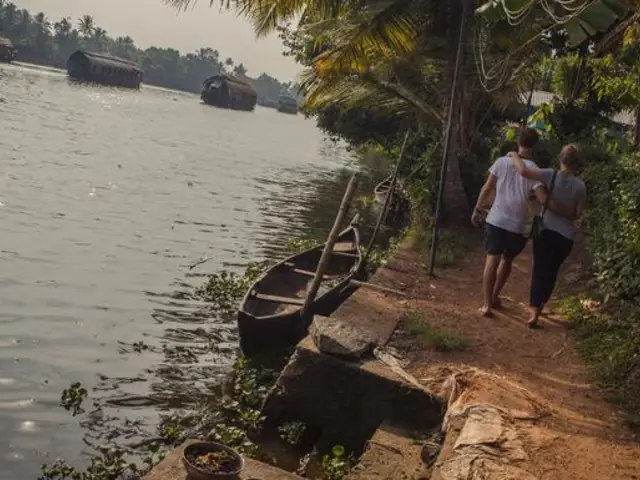 North to South India: The Taj Mahal & Goa Good Times