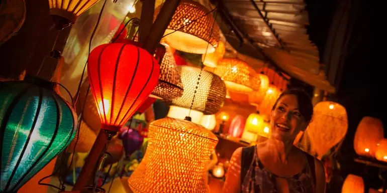 Journeys: Explore Vietnam