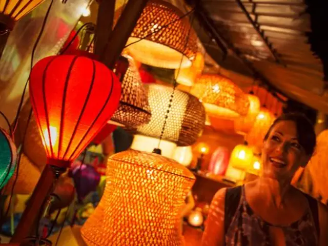 Journeys: Explore Vietnam