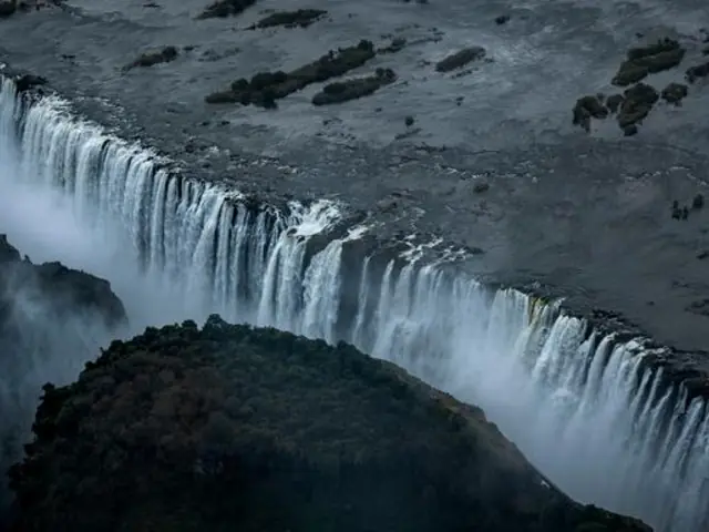 Southern Africa Overland: Cape Town, Falls & Kruger