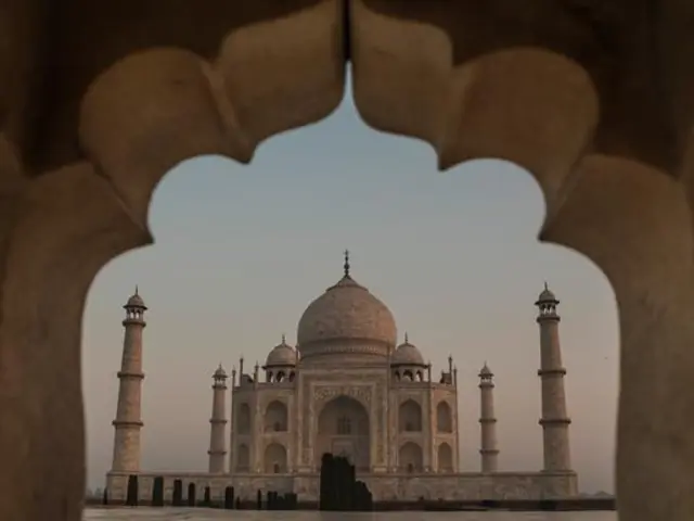 Journeys: Explore India & Nepal