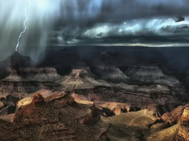 Journeys: Discover American Canyonlands