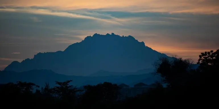 Trek Mt Kinabalu