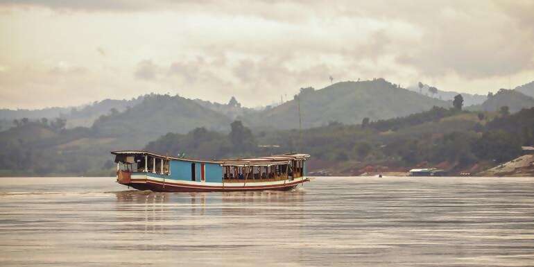 Laos: Sunrises & Street Food