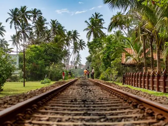 Sri Lanka Land & Sea