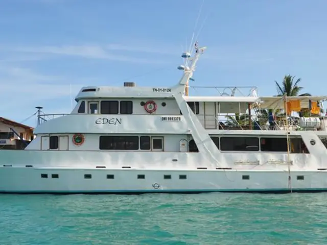 Complete Galápagos - Eden