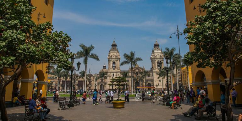 Lima Day Tour: Highlights and Insiders Tour (full day)