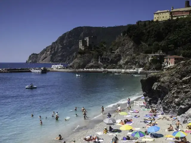 Paris to Barcelona: Tapas & Train Rides