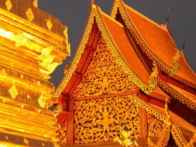 Bangkok to Hanoi: Chiang Mai, Night Markets & Streetside Bars