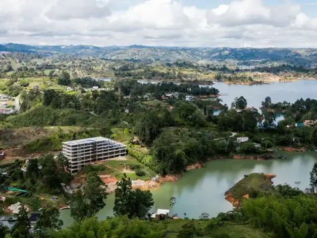 Colombia: Andean Vistas to Guatapé & the Caribbean