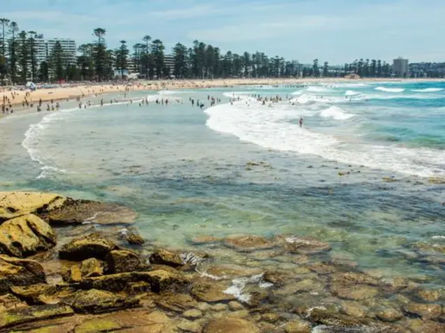 Iconic Australia: Famous Cities & Red Centre Explorer