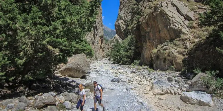 Crete & Santorini Discovery