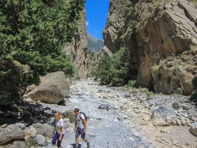 Crete & Santorini Discovery