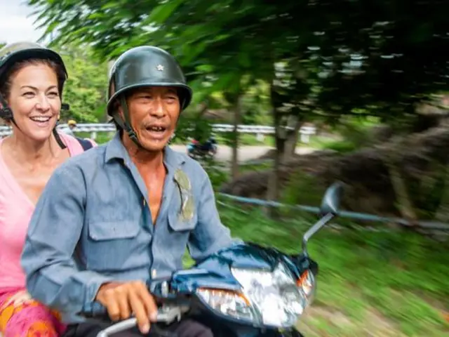 China & Vietnam: Chengdu to Hanoi