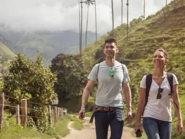 Colombian Adventure: Hot Springs & Bogotá Streets