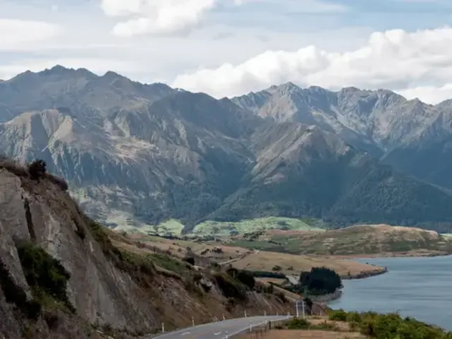 Australia and New Zealand: Surf, Sun & Epic Parks