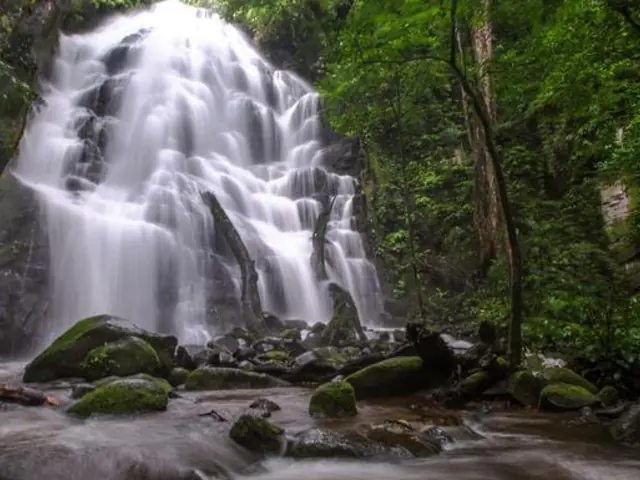Costa Rica: Rio Celeste & Rincon de la Vieja