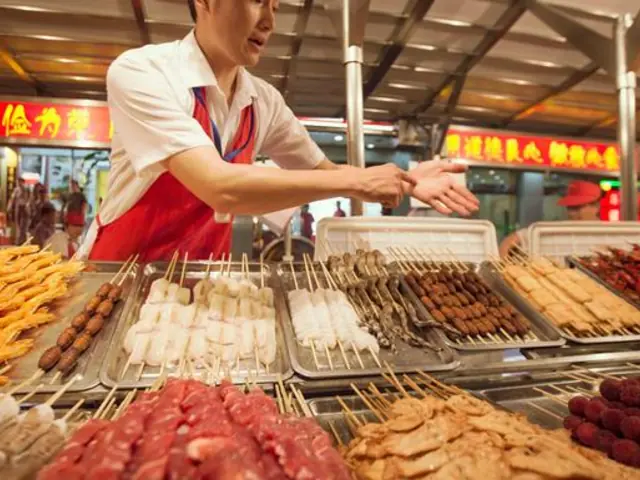 China's Hidden Highlights: Chengdu to Kunming