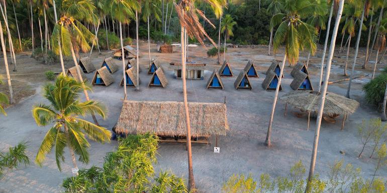 Philippines Island Hopping: El Nido, Coron & Beach Bonfires
