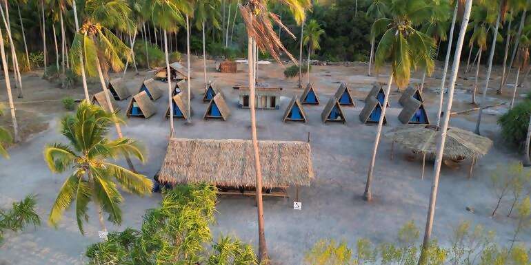 Philippines Island Hopping: El Nido, Coron & Beach Bonfires