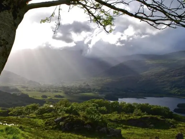 Ireland: Coastal Hikes, The Beara Peninsula & Killarney National Park