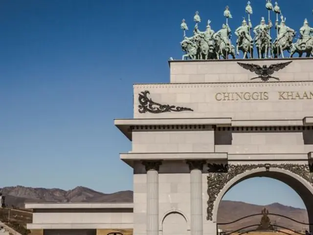 Mongolia Encompassed: Naadam Festival