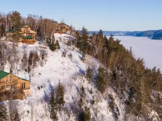 Northern Quebec: Winter Lodge Escape