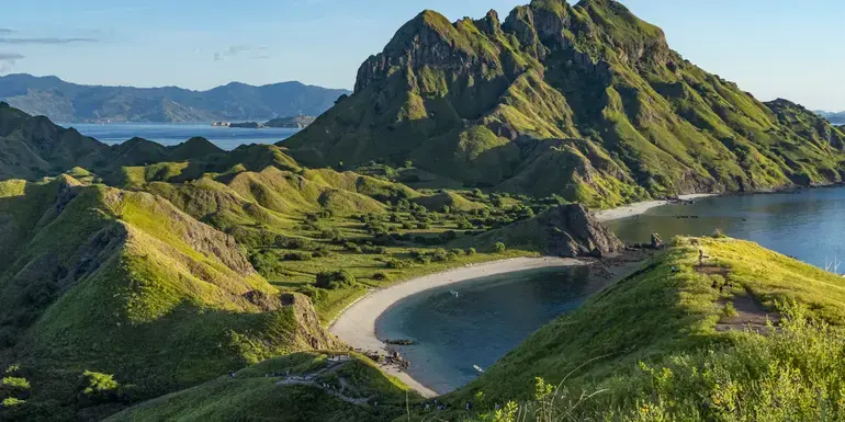 Ubud to Flores: Komodo Dragons, Beaches & Tribal Treks